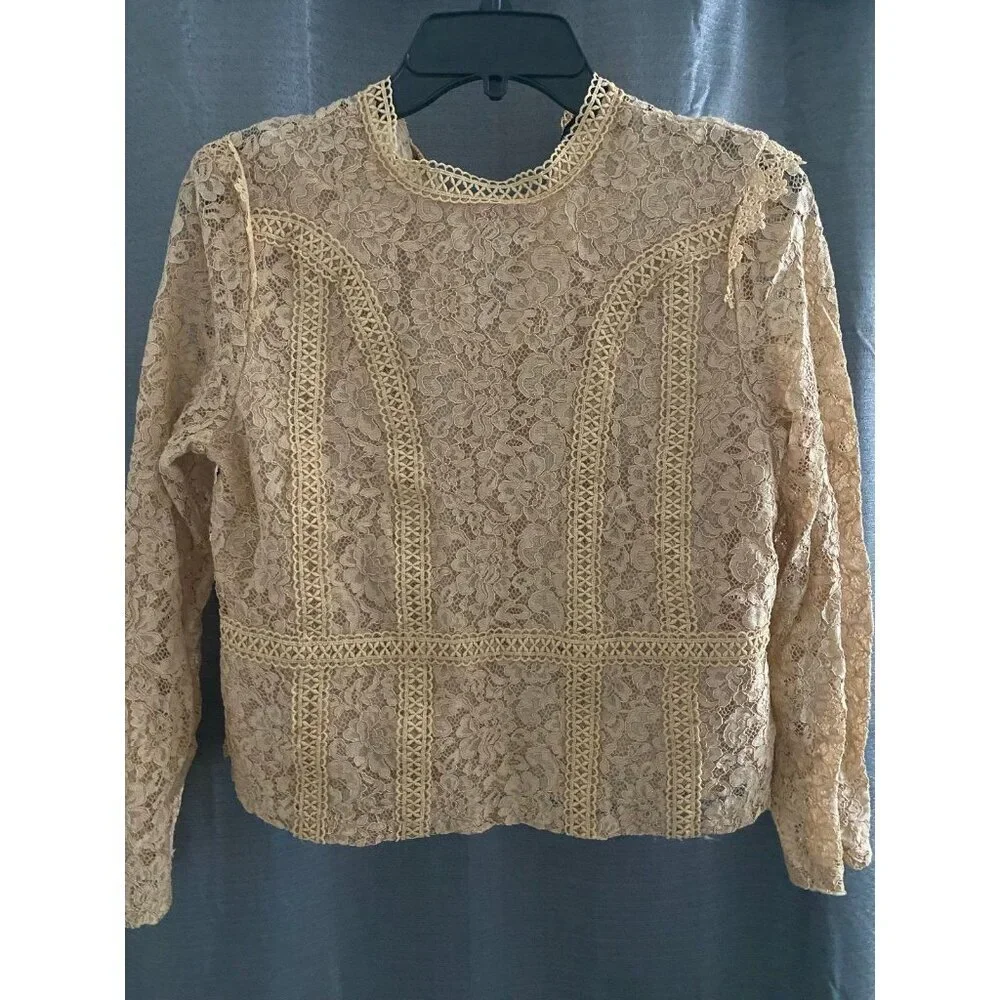 Zara long sleeve nude floral lace cropped top with zippered closure  | worn once